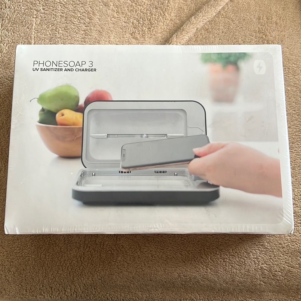 Phonesoap 3 UV Sanitizer and Charger